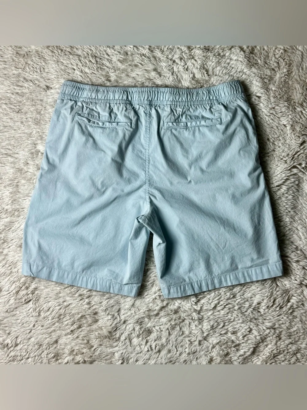 Banana Republic Men's Pale Blue Athletic Drawstring Deck Shorts - 8”